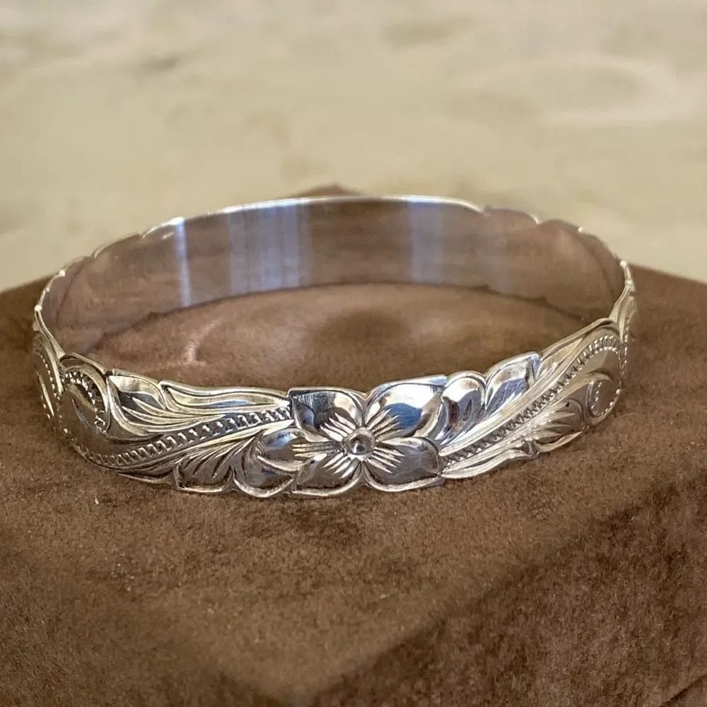 Vintage Hawaiian 925 Sterling Silver Kuuipo Floral Carved Etched Bangle Bracelet